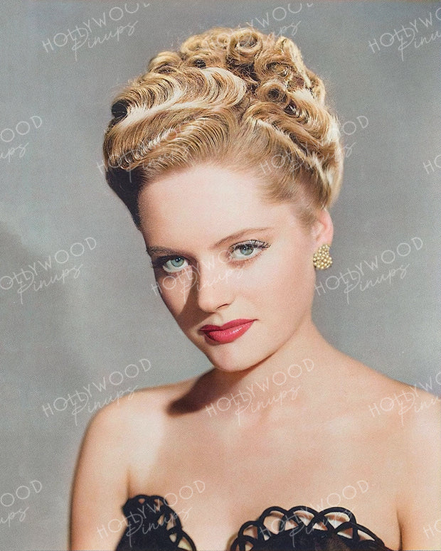 Alexis Smith Divine Blonde 1942 | Hollywood Pinups Color Prints