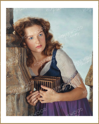 Maureen O'Hara THE HUNCHBACK OF NOTRE DAME 1939 | Hollywood Pinups Color Prints